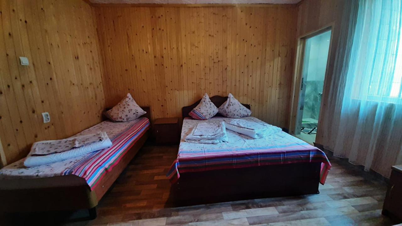 Hôtel Zolotaya Buhta 10 à Pizunda Extérieur photo