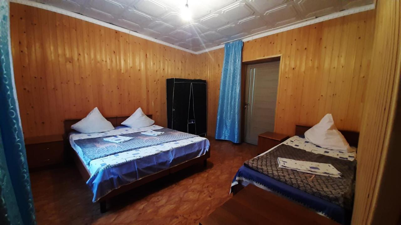 Hôtel Zolotaya Buhta 10 à Pizunda Extérieur photo